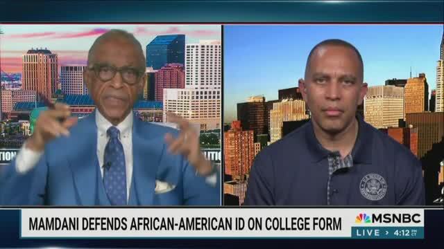 Hakeem Jeffries Dodges on Mamdani ‘Black or African American’ Claim in MSNBC Interview